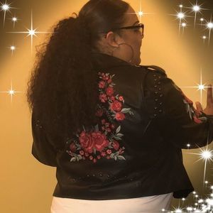 Meet your Posher, Sixela